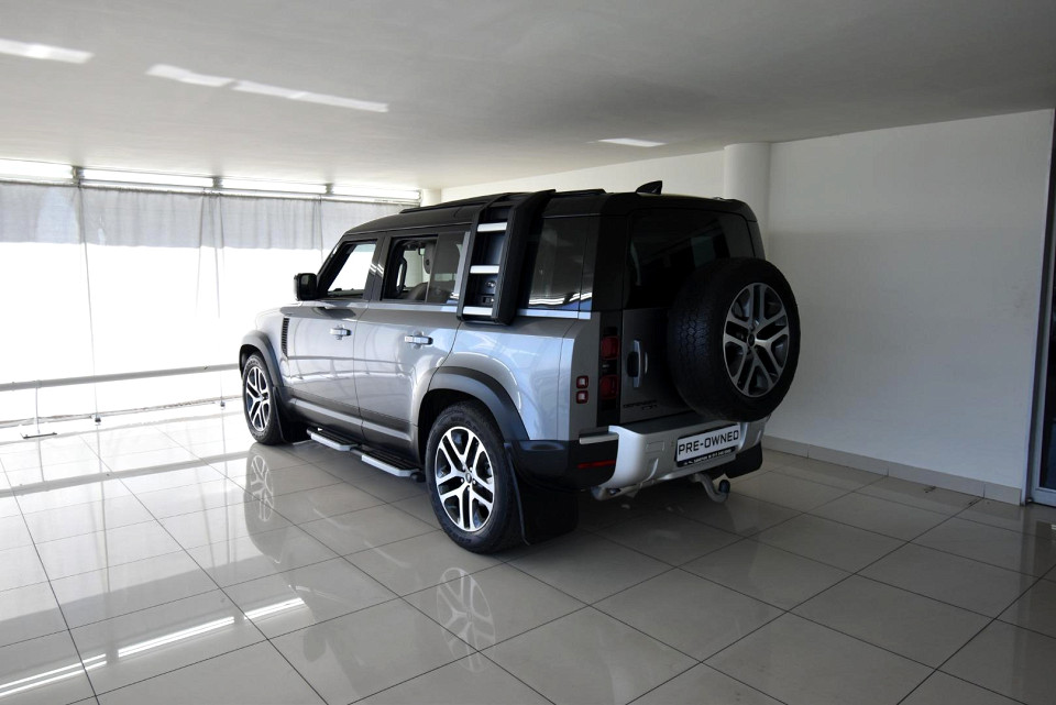 2021 LAND ROVER DEFENDER 110 D240 SE (177kW)