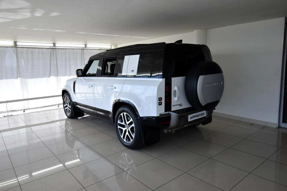 2022 LAND ROVER DEFENDER 110 3.0 D D300 X-DYNAMIC HSE (221kW)