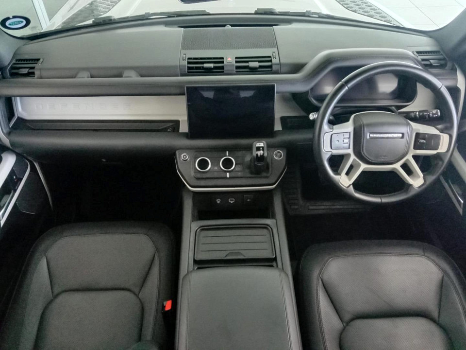 2022 LAND ROVER DEFENDER 110 3.0 D D300 X-DYNAMIC HSE (221kW)