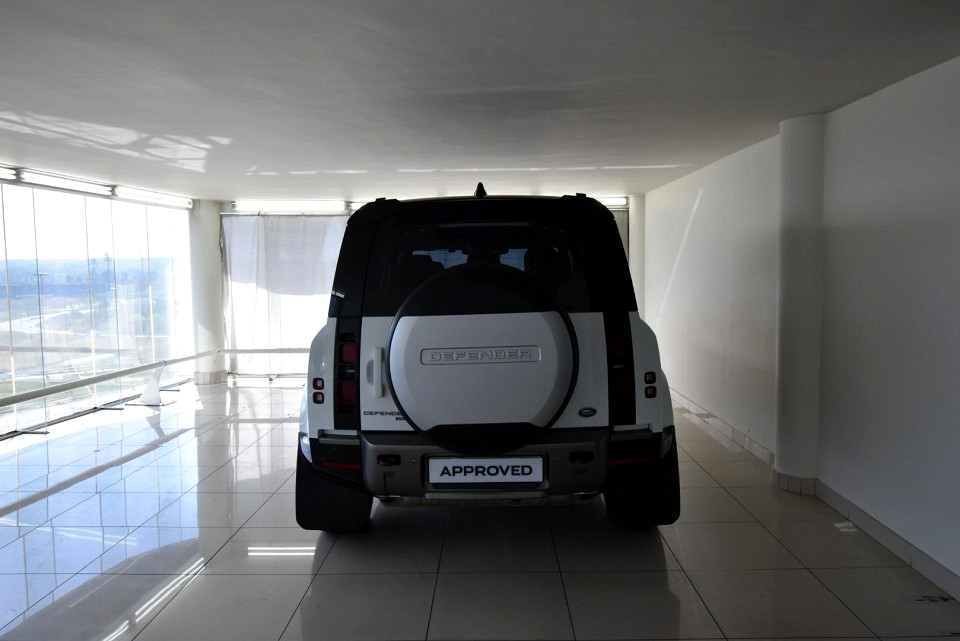 2022 LAND ROVER DEFENDER 110 3.0 D D300 X-DYNAMIC HSE (221kW)