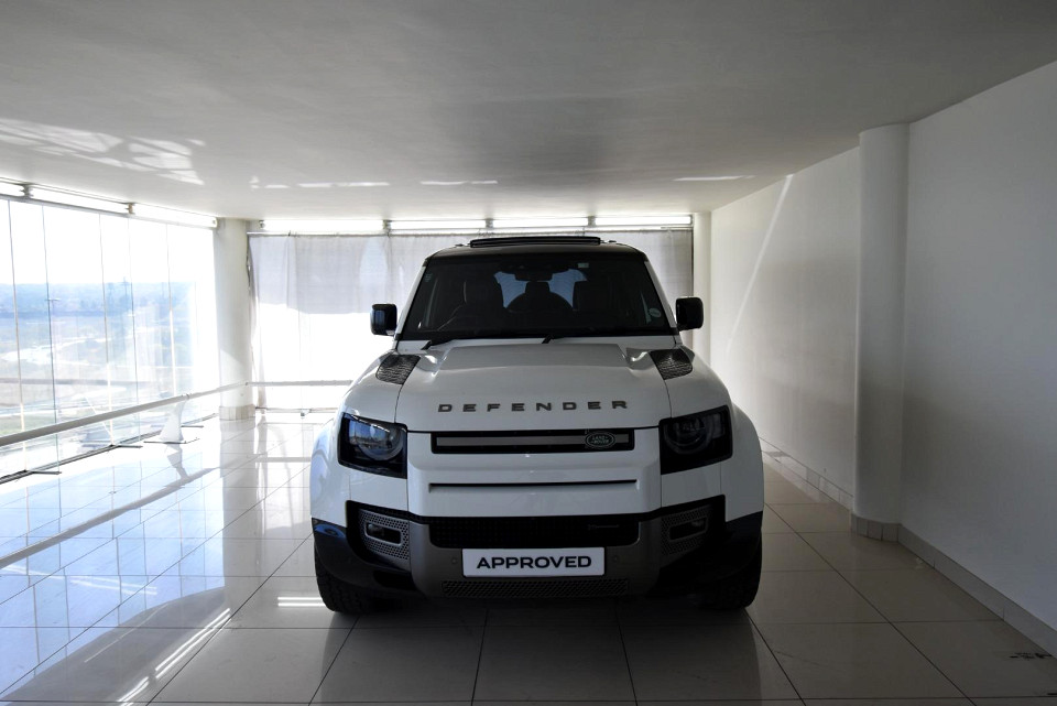 2022 LAND ROVER DEFENDER 110 3.0 D D300 X-DYNAMIC HSE (221kW)