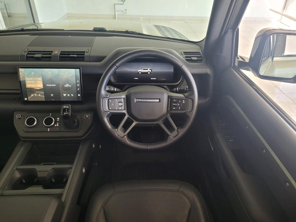 2025 LAND ROVER DEFENDER Defender