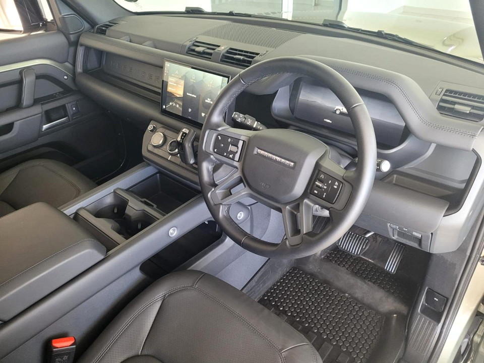 2025 LAND ROVER DEFENDER Defender