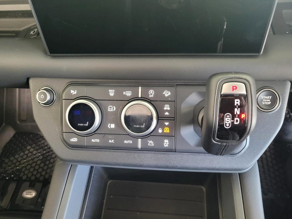 2025 LAND ROVER DEFENDER Defender