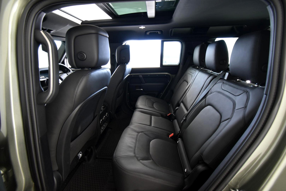 2025 LAND ROVER DEFENDER Defender