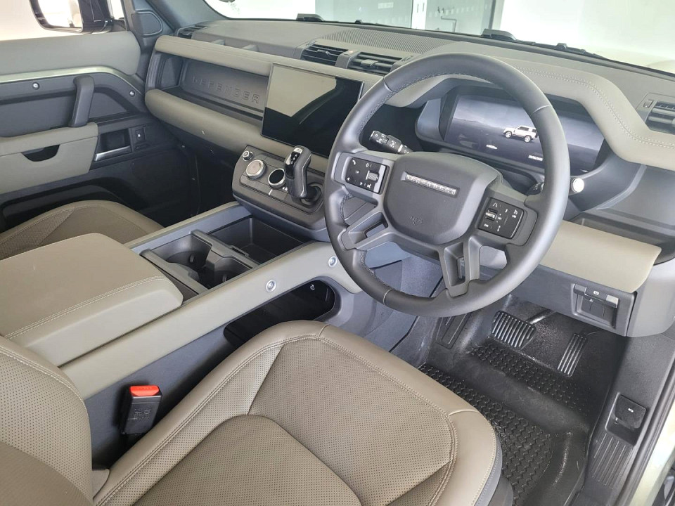 2025 LAND ROVER DEFENDER Defender