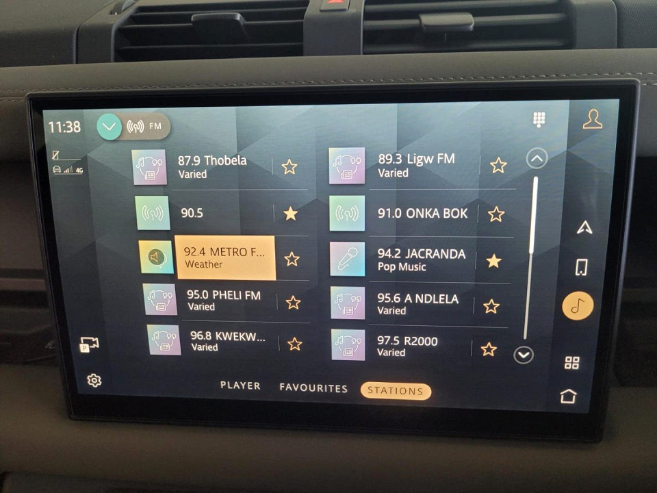 2025 LAND ROVER DEFENDER Defender