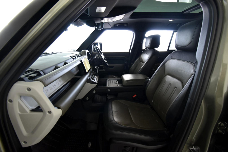 2021 LAND ROVER DEFENDER 110 3.0 D D300 X-DYNAMIC HSE (221kW)