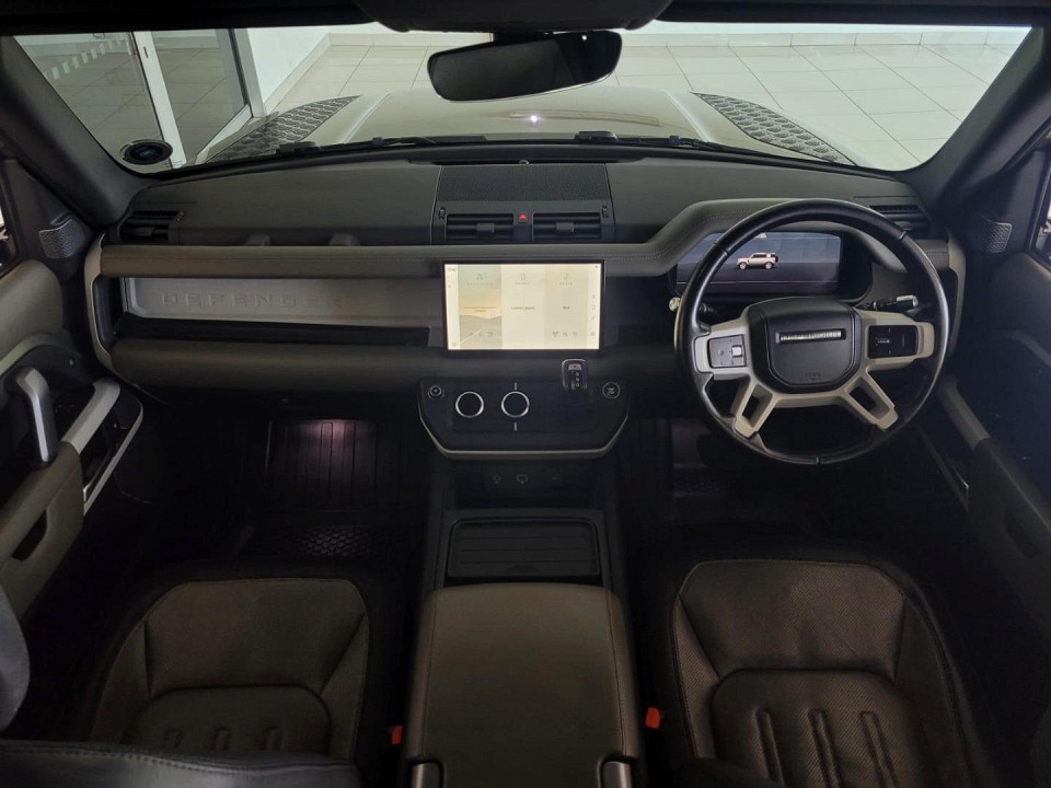 2021 LAND ROVER DEFENDER 110 3.0 D D300 X-DYNAMIC HSE (221kW)