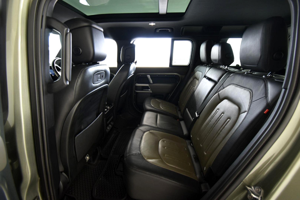 2021 LAND ROVER DEFENDER 110 3.0 D D300 X-DYNAMIC HSE (221kW)