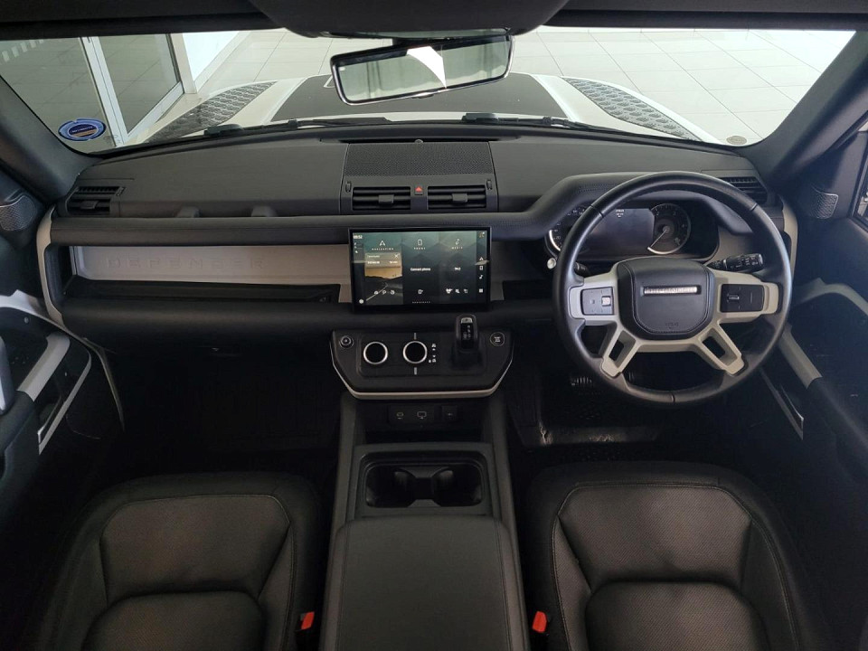 2023 LAND ROVER DEFENDER 110 3.0 D D300 X-DYNAMIC HSE (221kW)