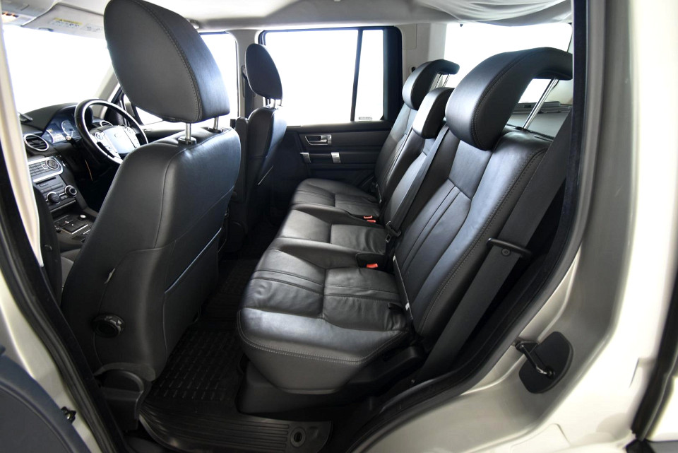 2013 LAND ROVER DISCOVERY 3.0 SD V6 BLACK EDITION