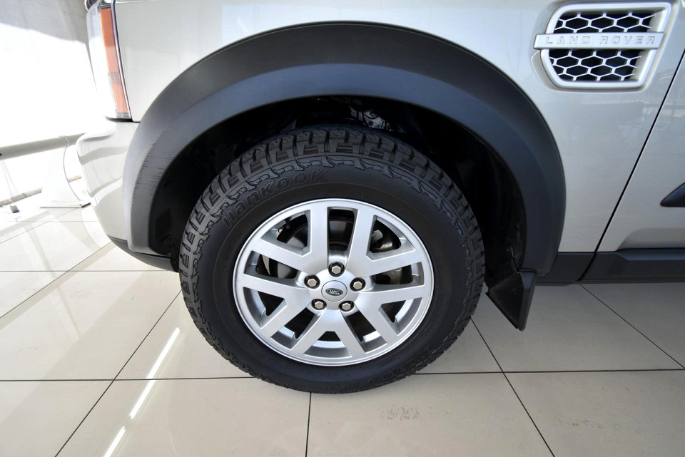 2013 LAND ROVER DISCOVERY 3.0 SD V6 BLACK EDITION