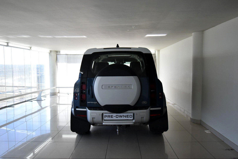 2020 LAND ROVER DEFENDER 110 D240 SE (177kW)