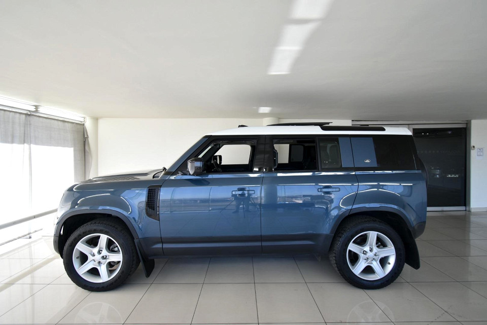 2020 LAND ROVER DEFENDER 110 D240 SE (177kW)
