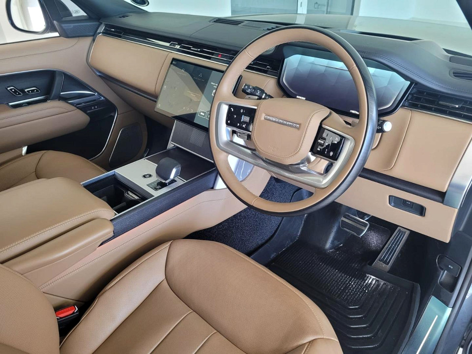 2025 LAND ROVER RANGE ROVER D350 AUTOBIOGRAPHY SWB (258kW)