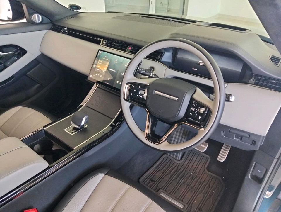 2025 LAND ROVER RANGE ROVER EVOQUE D200 AUTOBIOGRAPHY (147kW)