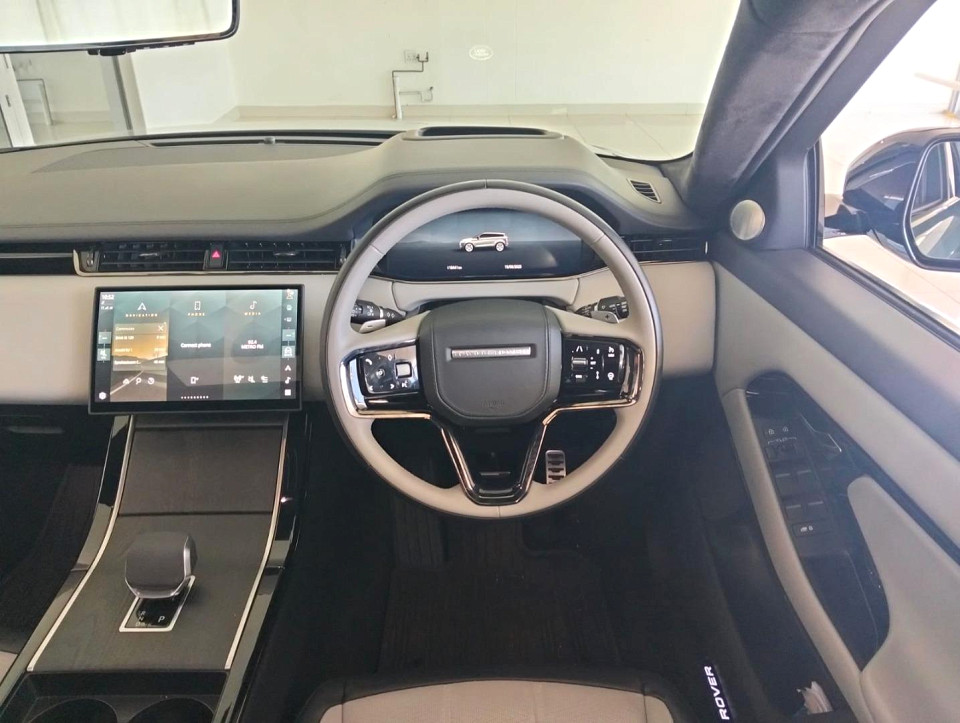 2025 LAND ROVER RANGE ROVER EVOQUE D200 AUTOBIOGRAPHY (147kW)