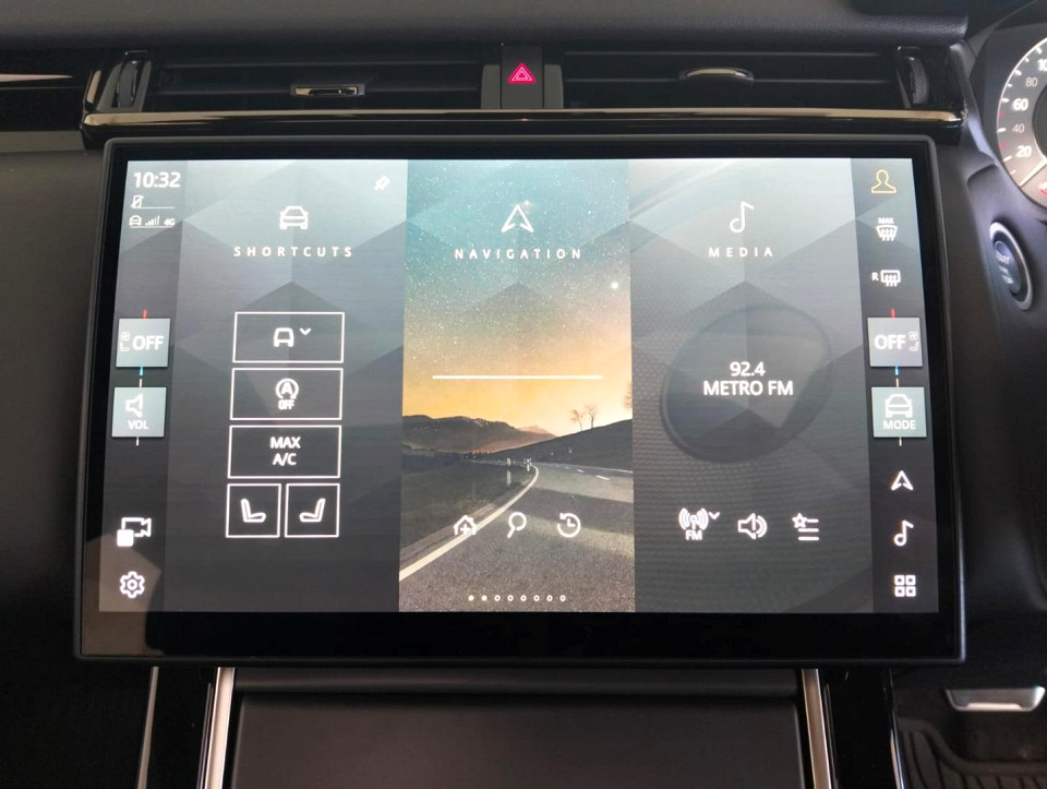 2025 LAND ROVER RANGE ROVER VELAR Range Rover Velar