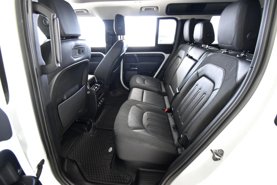 2020 LAND ROVER DEFENDER 110 D240 S (177kW)