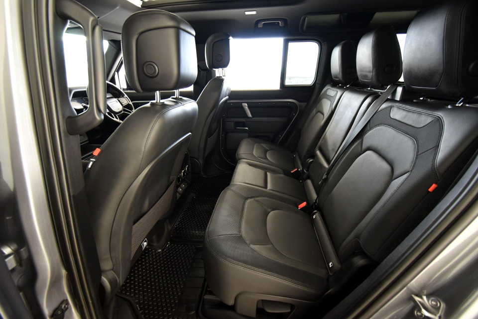 2023 LAND ROVER DEFENDER 110 3.0 D D300 X-DYNAMIC HSE (221kW)