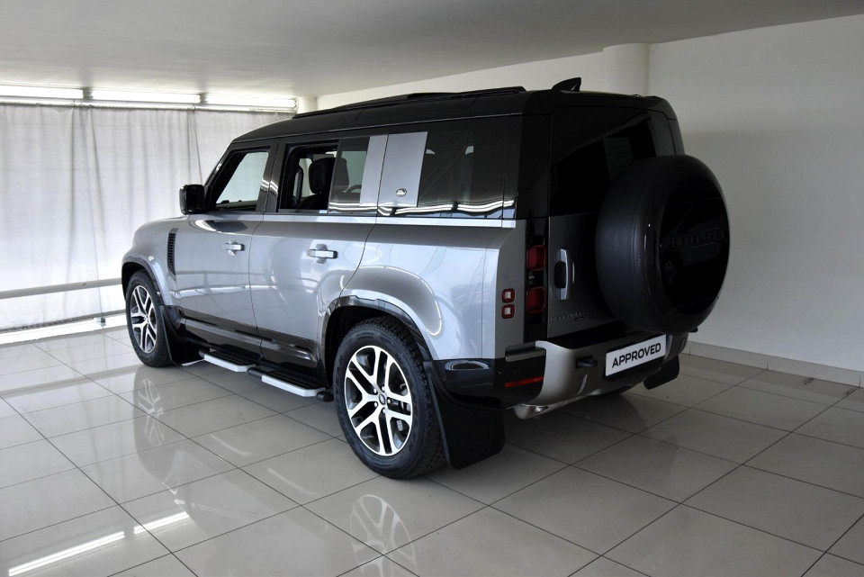 2023 LAND ROVER DEFENDER 110 3.0 D D300 X-DYNAMIC HSE (221kW)
