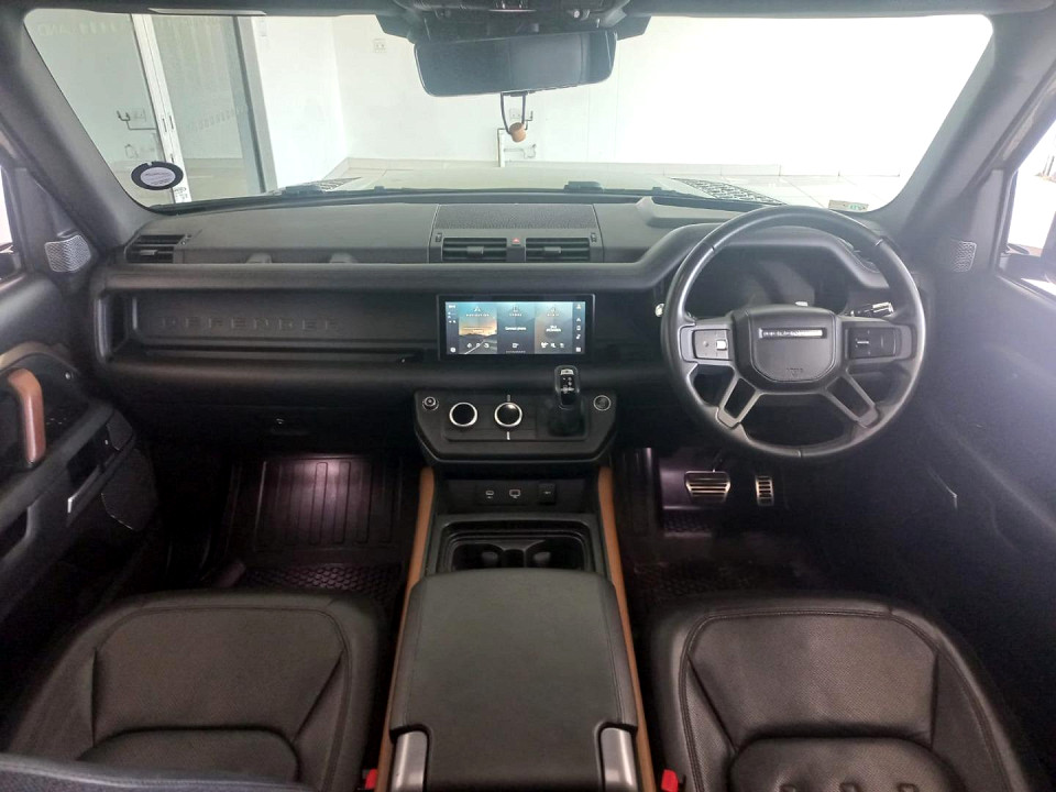 2021 LAND ROVER DEFENDER 90 3.0 D D300 X (221kW)