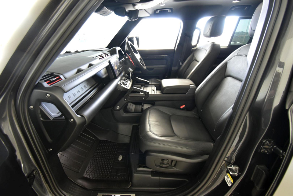 2023 LAND ROVER DEFENDER 110 5.0 P P525 V8 CARPATHIAN EDITION (386kW)