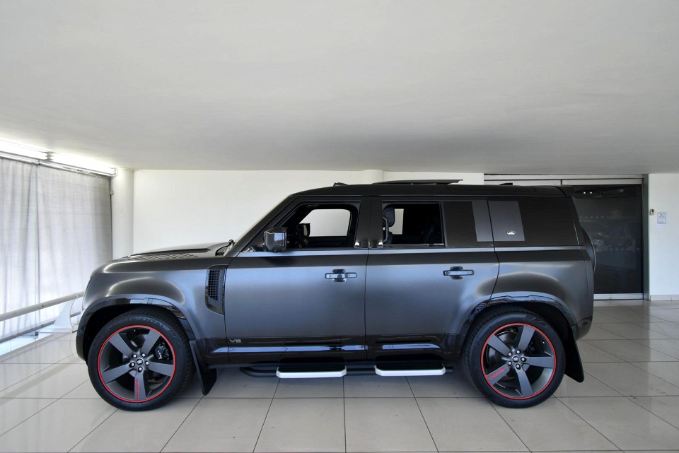 2023 LAND ROVER DEFENDER 110 5.0 P P525 V8 CARPATHIAN EDITION (386kW)
