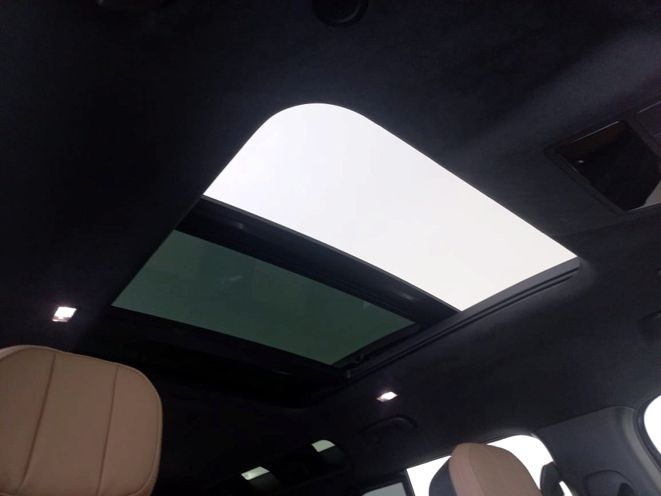 2025 LAND ROVER DEFENDER Defender