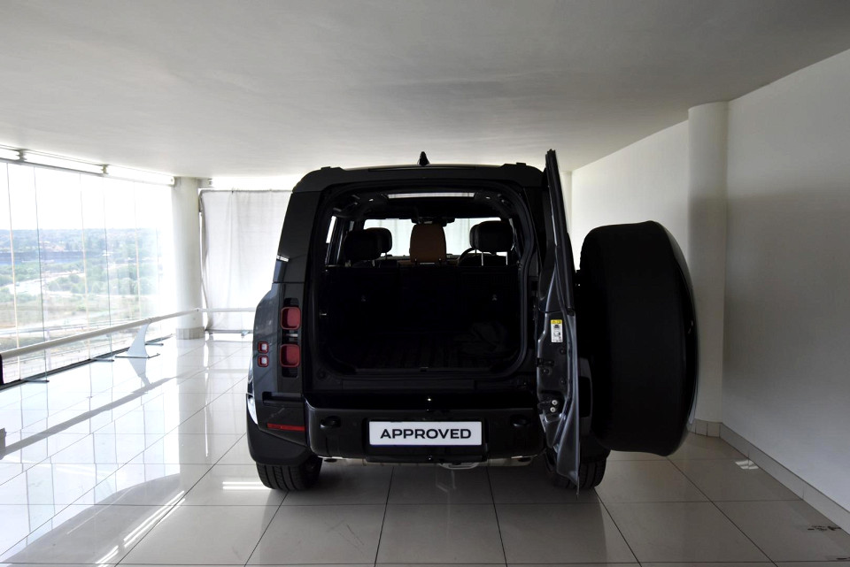 2025 LAND ROVER DEFENDER Defender