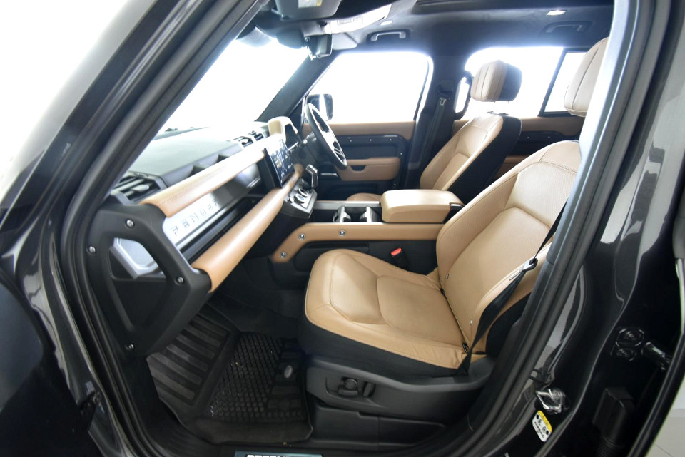 2025 LAND ROVER DEFENDER Defender