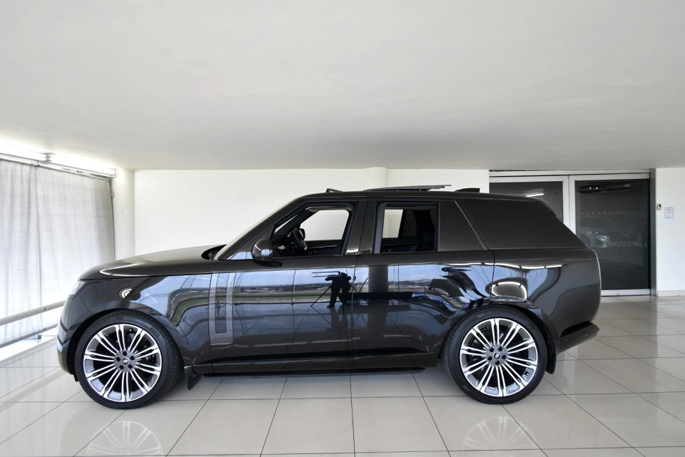 2025 LAND ROVER RANGE ROVER D350 HSE SWB (258kW)