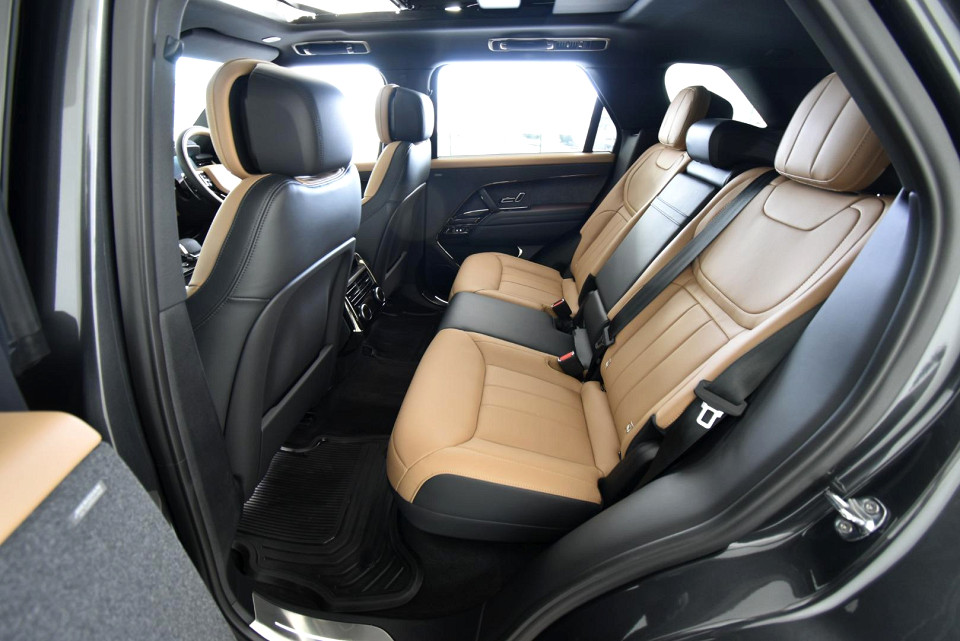 2025 LAND ROVER RANGE ROVER SPORT D350 DYNAMIC HSE (258kW)