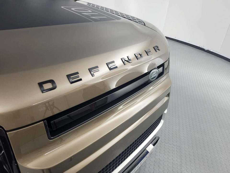 2020 LAND ROVER DEFENDER 110 P400 FIRST EDITION (294kW)