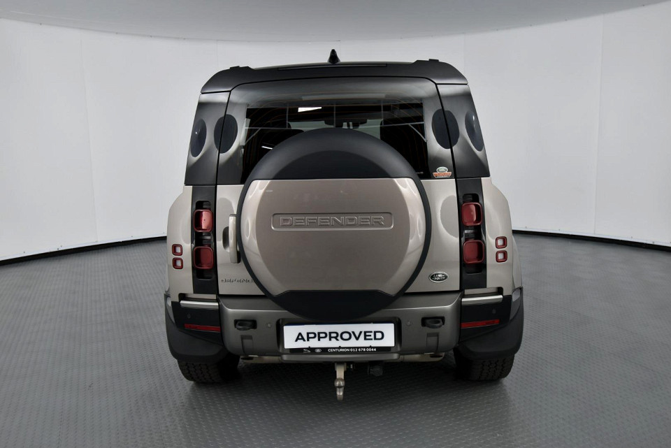 2023 LAND ROVER DEFENDER 110 3.0 D D300 X-DYNAMIC HSE (221kW)