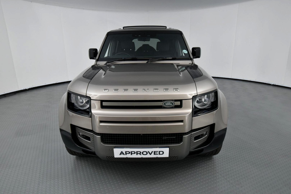 2023 LAND ROVER DEFENDER 110 3.0 D D300 X-DYNAMIC HSE (221kW)