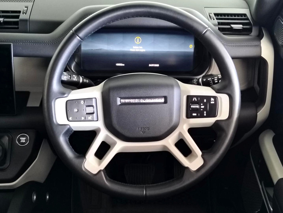 2024 LAND ROVER DEFENDER Defender