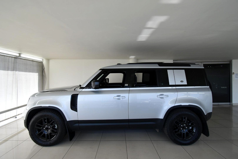 2024 LAND ROVER DEFENDER Defender
