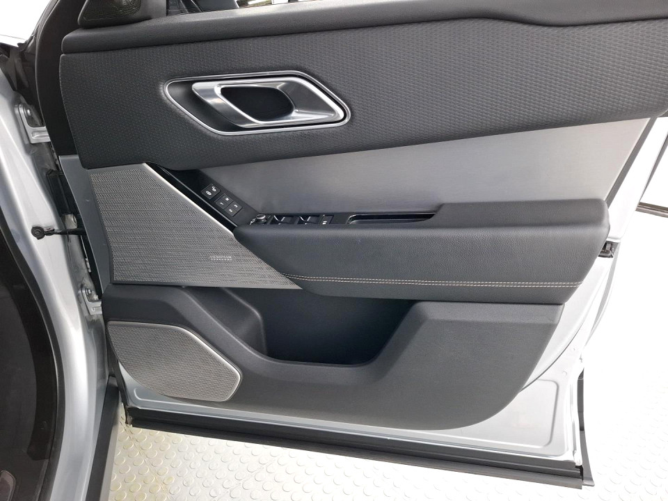 2018 LAND ROVER RANGE ROVER VELAR 2.0 Si4 D240 SE