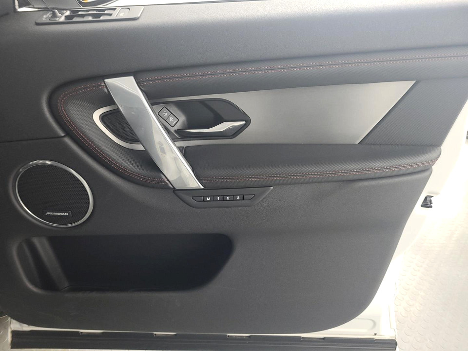 2021 LAND ROVER DISCOVERY SPORT 1.5 PHEV R-DYNAMIC SE (221kW)