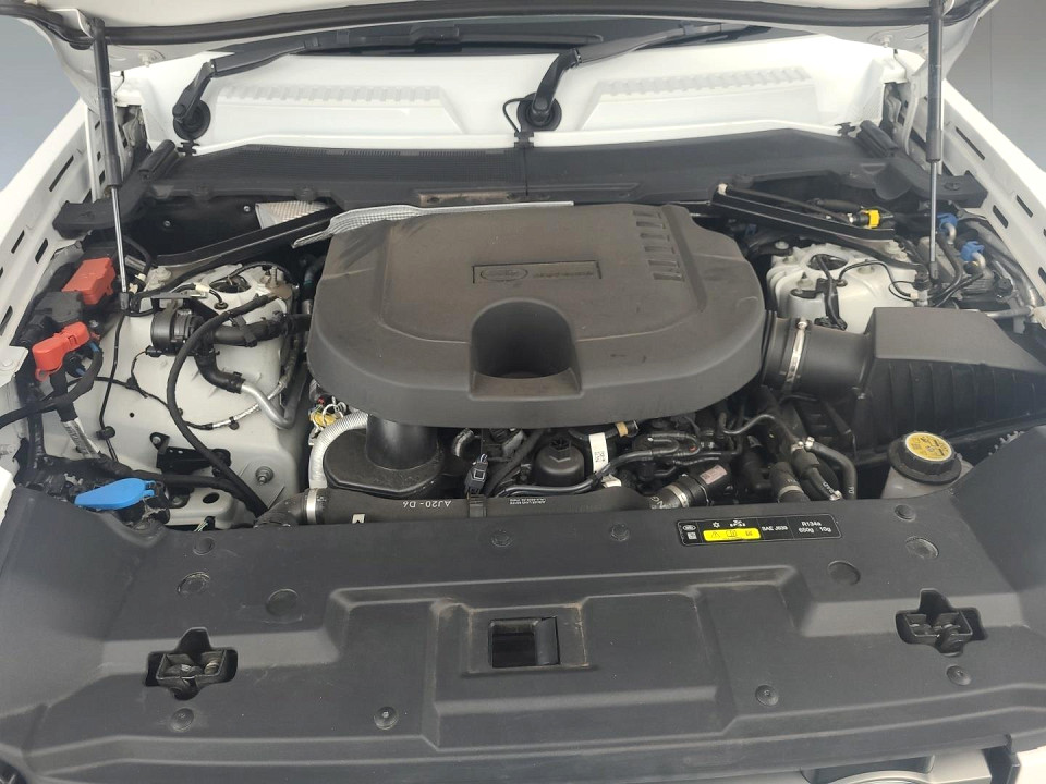 2023 LAND ROVER DEFENDER 110 3.0 D D300 X-DYNAMIC HSE (221kW)