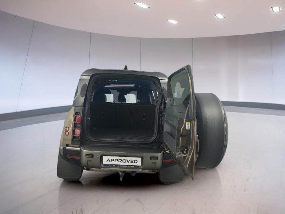 2023 LAND ROVER DEFENDER 110 3.0 D D300 X-DYNAMIC HSE (221kW)