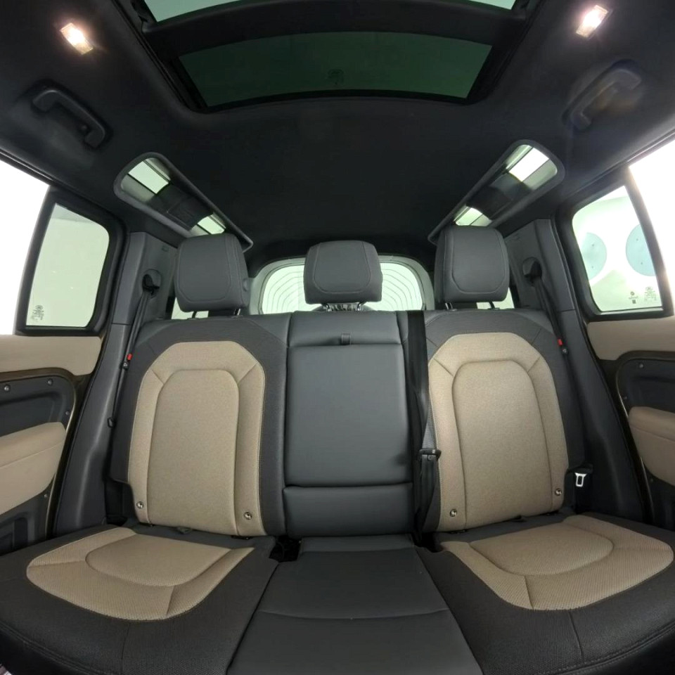 2023 LAND ROVER DEFENDER 110 3.0 D D300 X-DYNAMIC HSE (221kW)