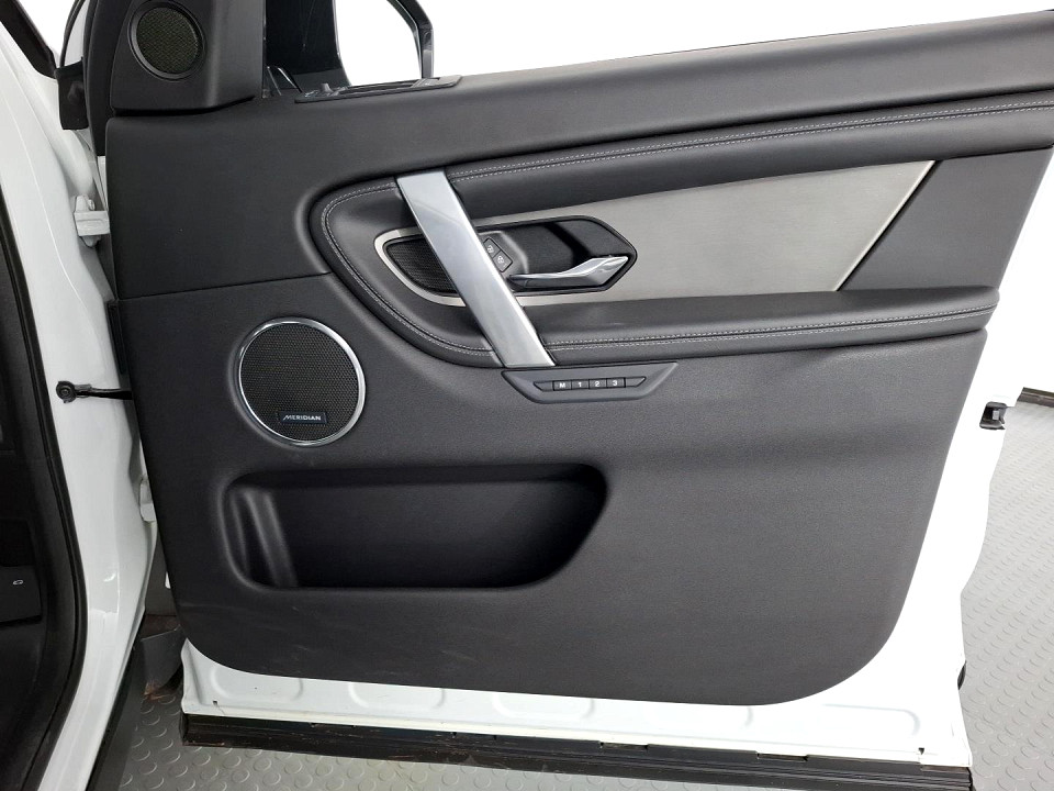 2024 LAND ROVER DISCOVERY SPORT D200 DYNAMIC HSE AWD (146kW)