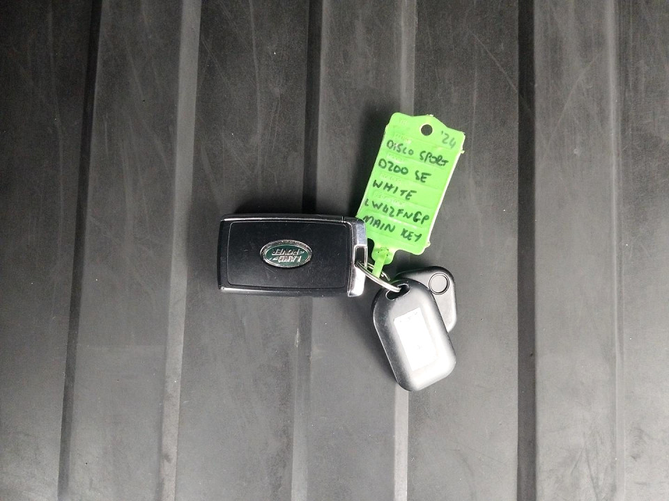 2024 LAND ROVER DISCOVERY SPORT D200 DYNAMIC SE AWD (146kW)