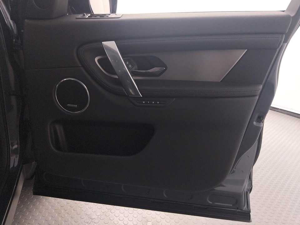 2024 LAND ROVER DISCOVERY SPORT D200 DYNAMIC SE AWD (146kW)