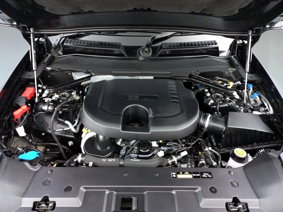 2025 LAND ROVER DEFENDER Defender