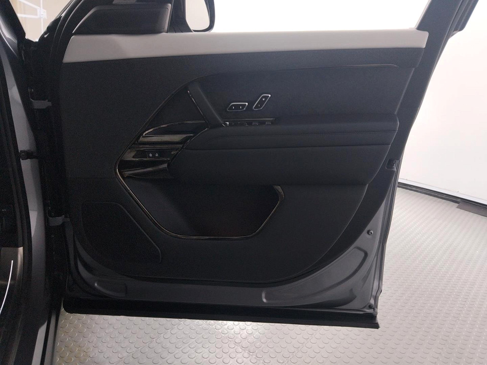 2025 LAND ROVER RANGE ROVER SPORT D350 AUTOBIOGRAPHY (258kW)