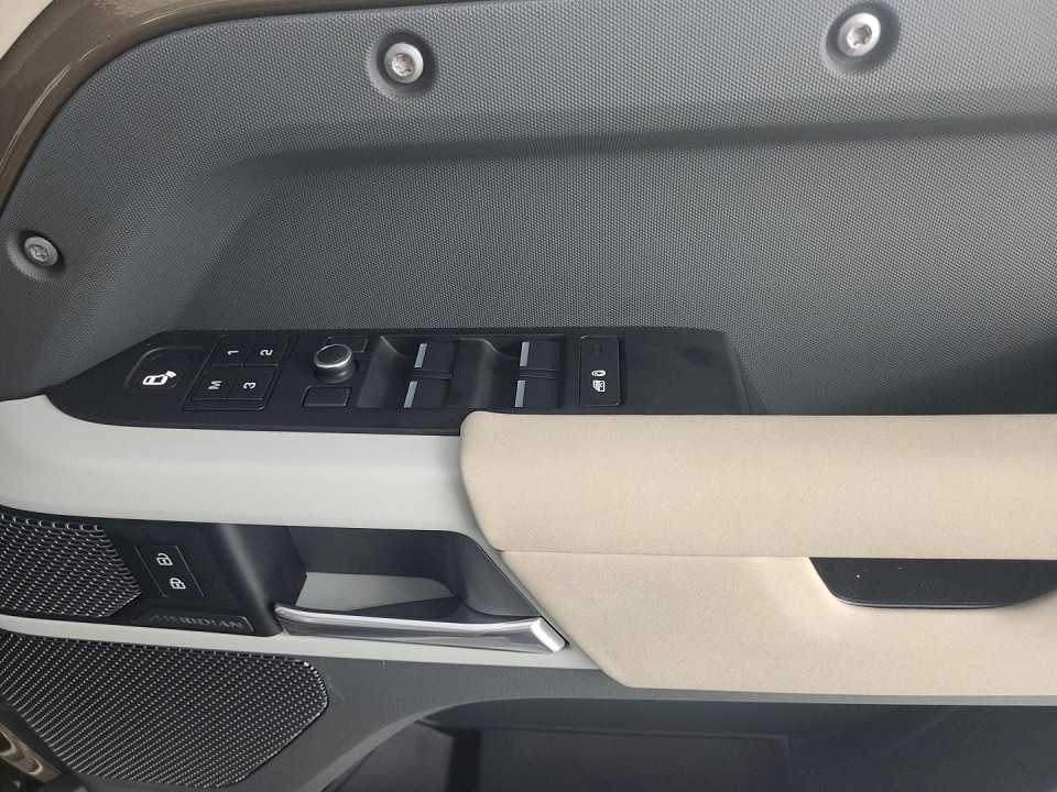 2020 LAND ROVER DEFENDER 110 P400 FIRST EDITION (294kW)